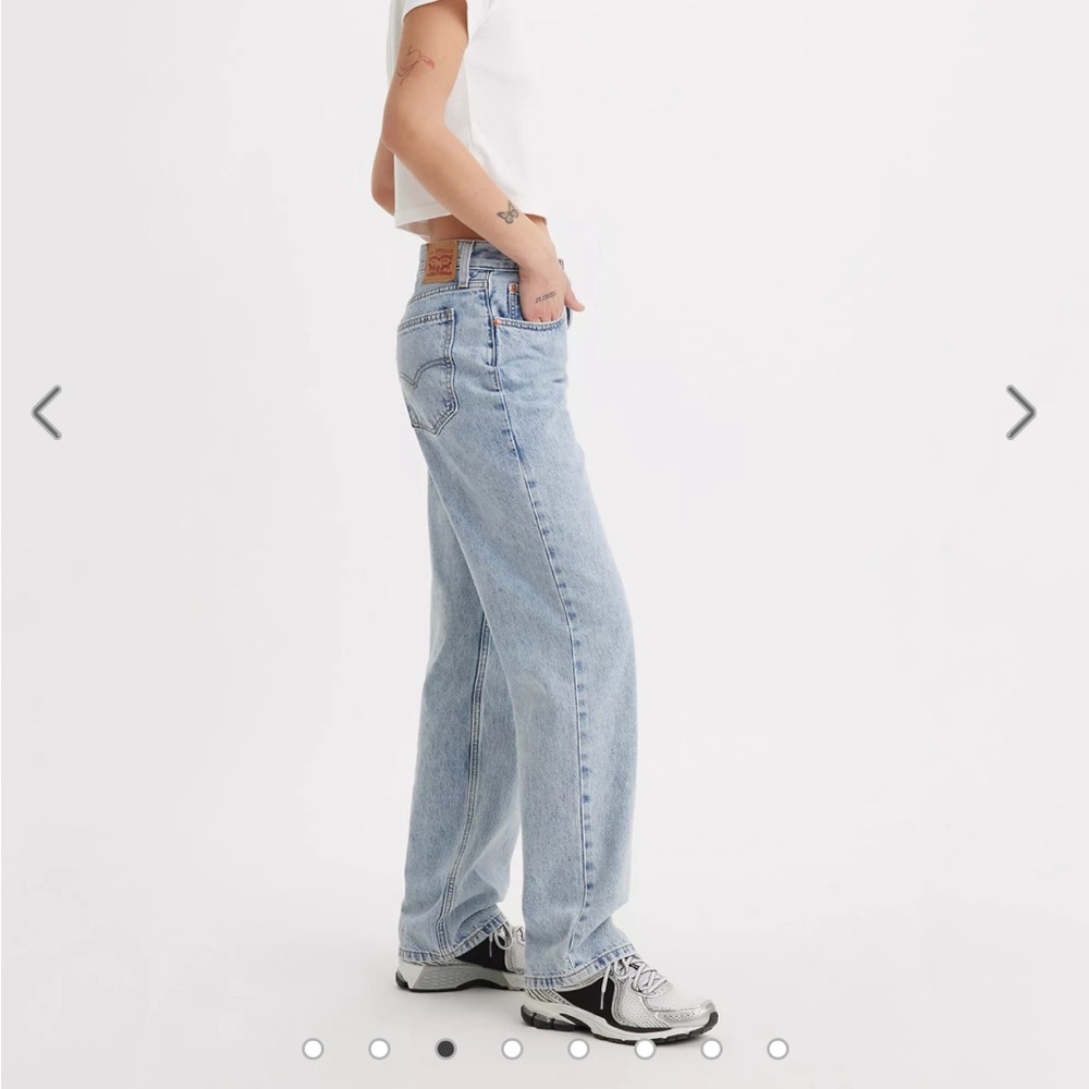 Levi Strauss Light Blue Women's Straight Leg Jeans - Picture 4 of 6
